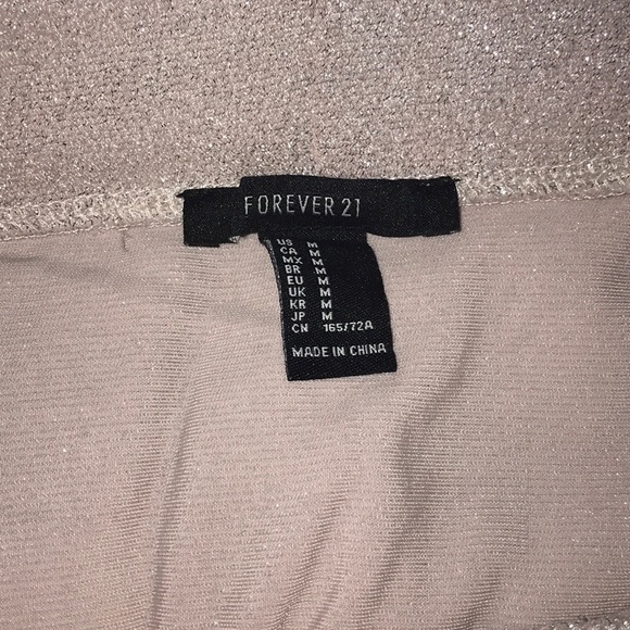 Sparkly light pink skirt - Picture 4 of 4